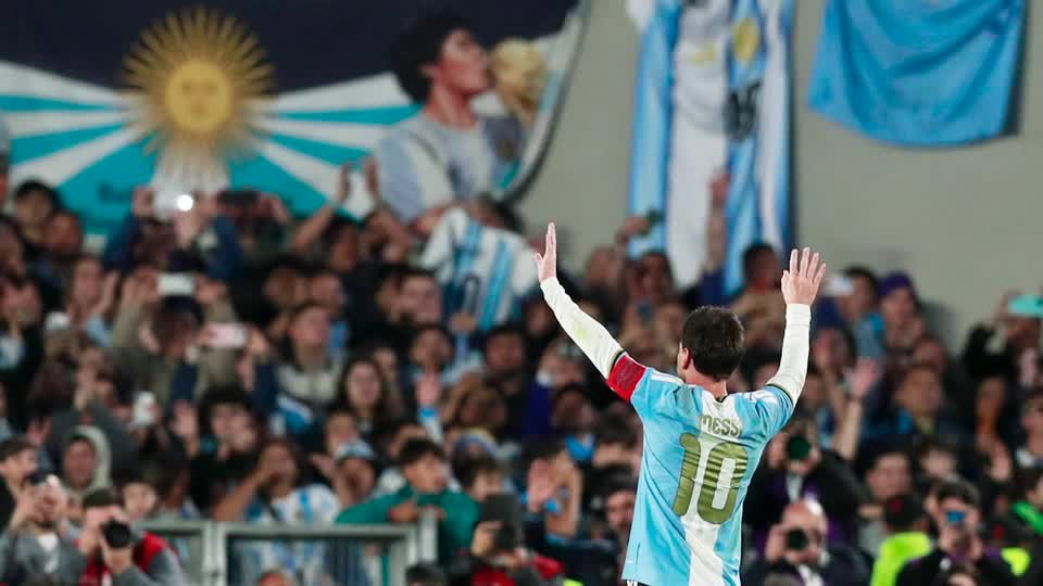 Messi signs off in tears after one last Argentina master class - onews.gr Messi signs off in tears after one last Argentina master class